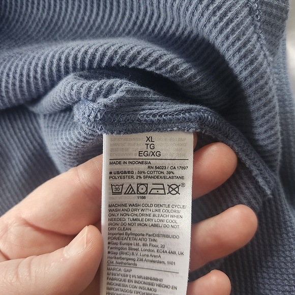 💙 GAP Soft Blue Long Sleeve Tee | Everyday Essential | Only C$8 💙 - Picture 4 of 8